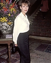 Filename=JamieLeeCurtis-ArtOfGivingBenefit-001.jpg
Filesize=500KiB
Dimensions=687x1024
Date added=May 21, 2021 JamieLeeCurtis-ArtOfGivingBenefit-001.jpg
