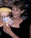 Filename=JamieLeeCurtis-BookSigning-010.jpg
Filesize=368KiB
Dimensions=762x1024
Date added=May 21, 2021 JamieLeeCurtis-BookSigning-010.jpg
