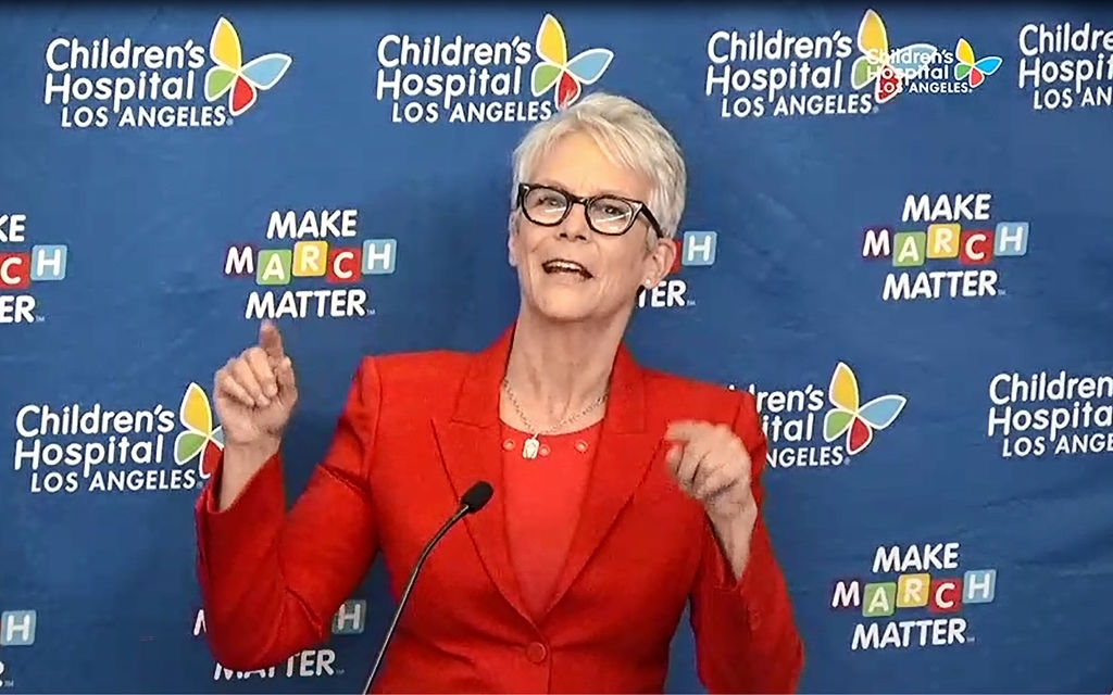 JamieLeeCurtis-ChildrensHospital-004.jpg